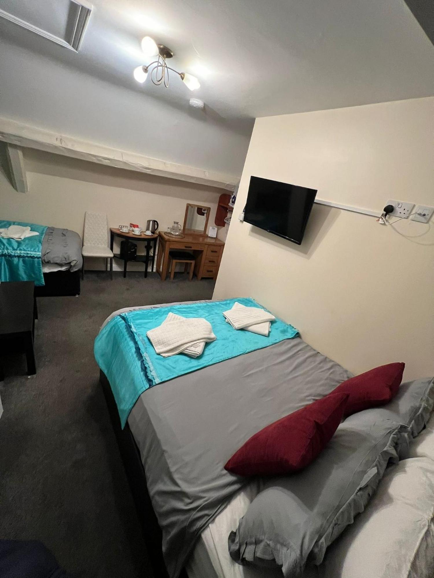 Abbey Holiday Accommodation Вітбі Екстер'єр фото