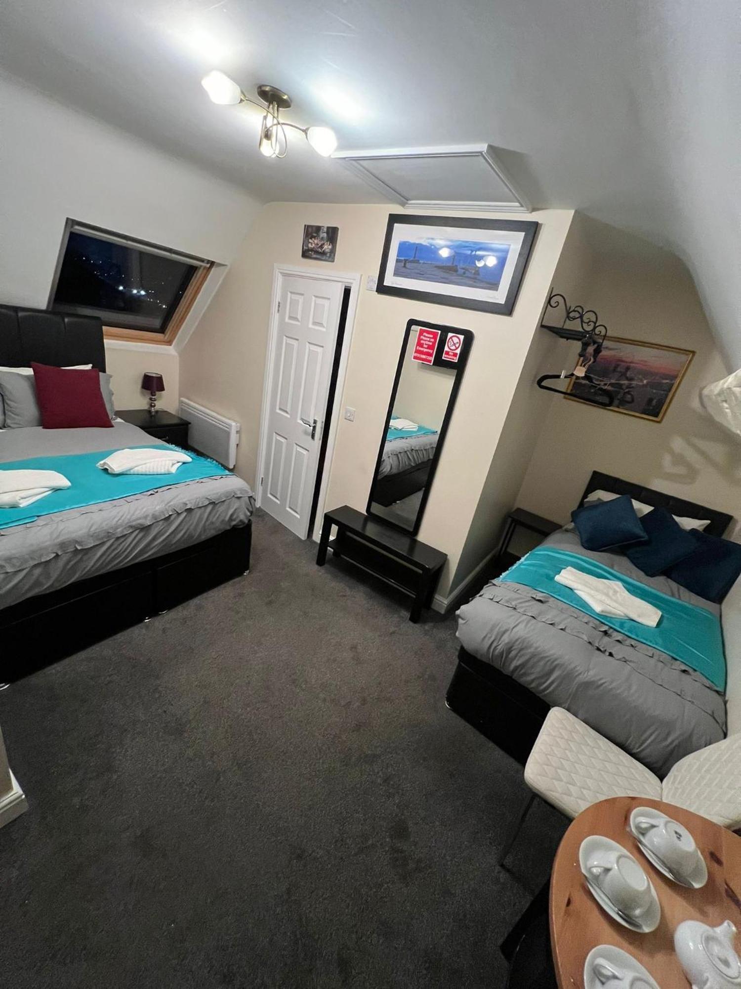 Abbey Holiday Accommodation Вітбі Екстер'єр фото